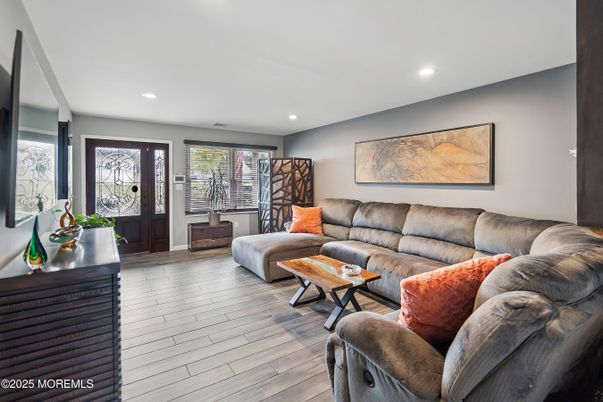 Interior, Living room, Recessed Lighting, Wood Texture Flooring