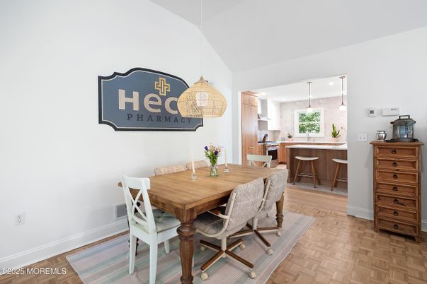 Dining room, Interior, Kitchen, Pendant Lights, Recessed Lighting, Wood Texture Flooring