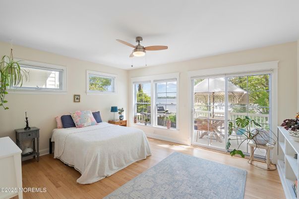 Bedroom, Interior, Water, Wood Texture Flooring