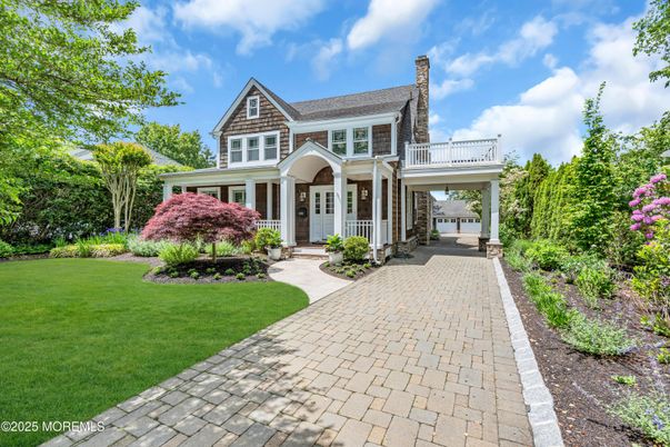 Backyard, Exterior, Facade, Georgian