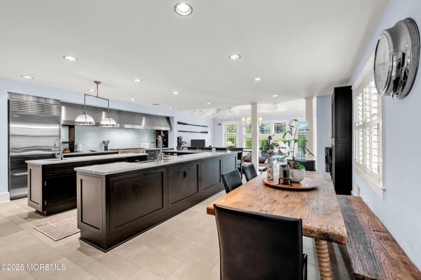 Dining room, Interior, Kitchen, Pendant Lights, Recessed Lighting, Stainless Steel Appliances