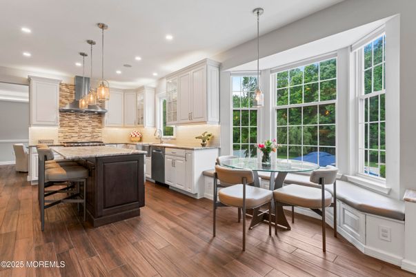 Dining room, Interior, Kitchen, Pendant Lights, Recessed Lighting, Wood Texture Flooring