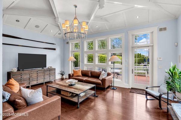 Chandelier, Interior, Living room, Recessed Lighting, Wood Texture Flooring