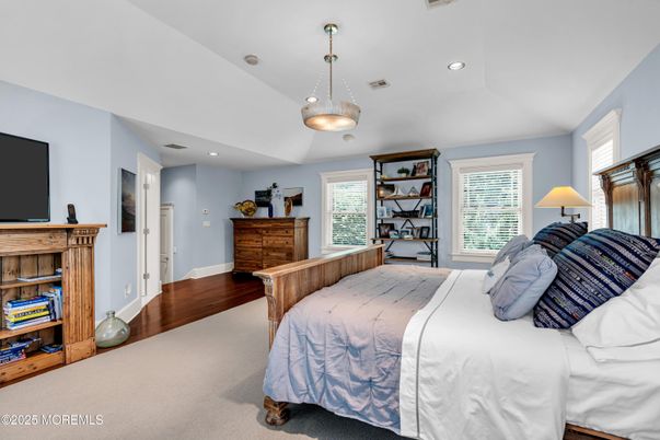 Bedroom, Interior, Pendant Lights, Recessed Lighting, Wood Texture Flooring