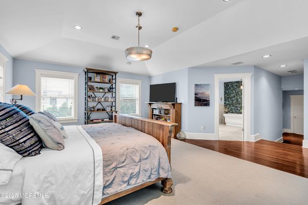Bedroom, Interior, Pendant Lights, Recessed Lighting, Wood Texture Flooring