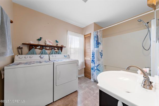 Interior, Utility Closets, Washer