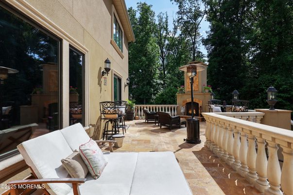 Exterior, Fireplace