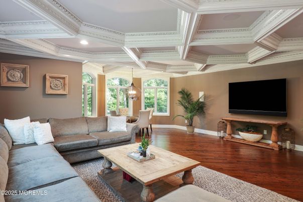 Dining room, Interior, Living room, Pendant Lights, Recessed Lighting, Wood Texture Flooring