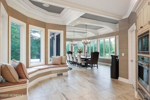 Chandelier, Dining room, Interior
