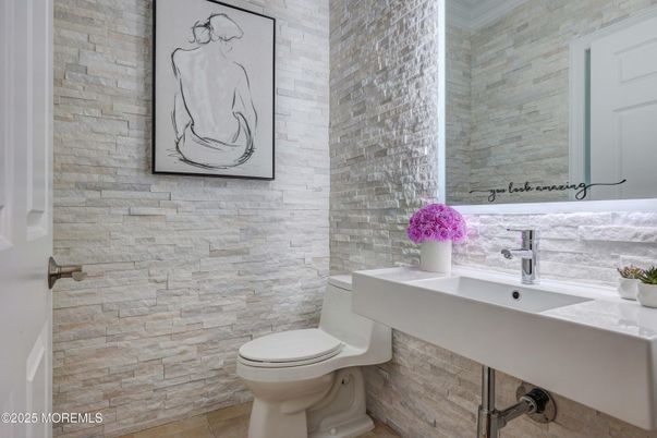 Bathroom, Interior, Stone Walls