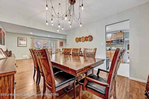 Chandelier, Dining room, Interior, Pendant Lights, Recessed Lighting, Wood Texture Flooring