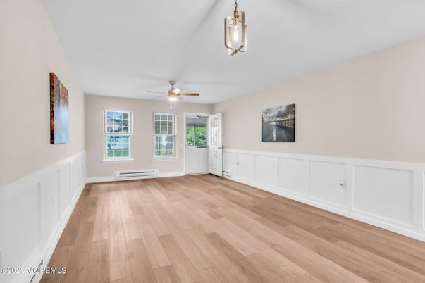 Empty room, Interior, Pendant Lights, Wood Texture Flooring