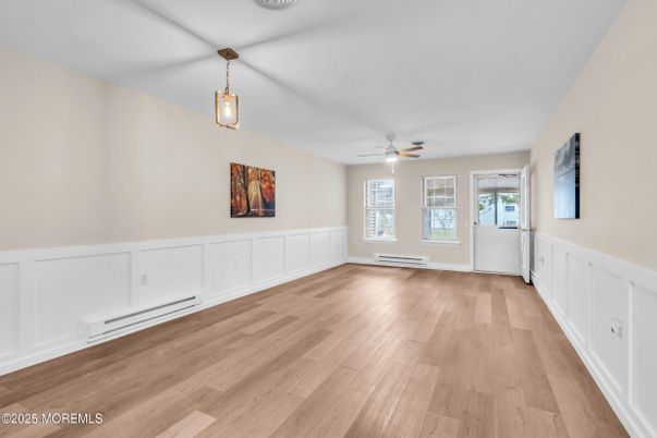 Empty room, Interior, Pendant Lights, Wood Texture Flooring