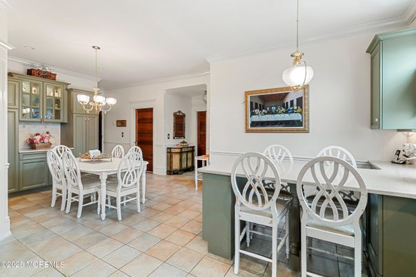 Chandelier, Dining room, Interior, Pendant Lights