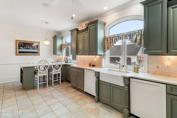 Dining room, Interior, Kitchen, Pendant Lights, Recessed Lighting