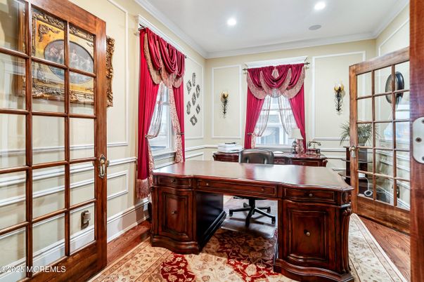 Home Office, Interior, Recessed Lighting, Wood Texture Flooring