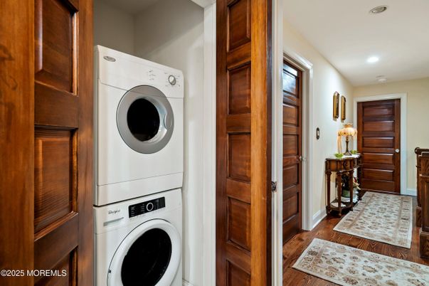 Interior, Recessed Lighting, Utility Closets, Washer, Wood Texture Flooring