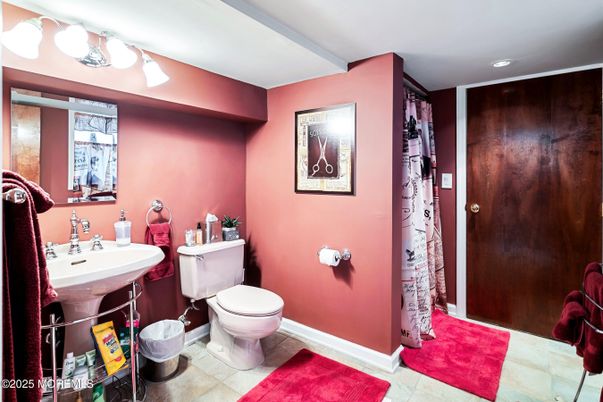 Bathroom, Interior, Recessed Lighting