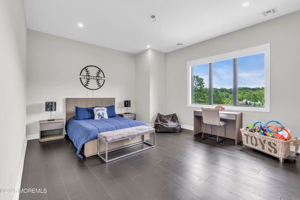 Bedroom, Home Office, Interior, Recessed Lighting, Wood Texture Flooring