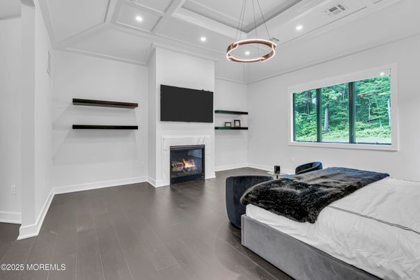 Bedroom, Fireplace, Interior, Pendant Lights, Recessed Lighting, Wood Texture Flooring