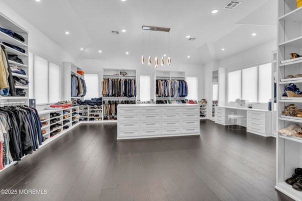 Interior, Pendant Lights, Recessed Lighting, Walk-in Closets, Wood Texture Flooring