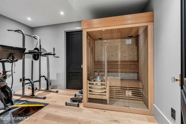 Fitness Equipment, Interior, Recessed Lighting, Sauna Room