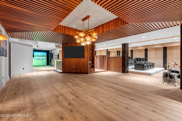 Interior, Pendant Lights, Recessed Lighting, Wood Texture Flooring