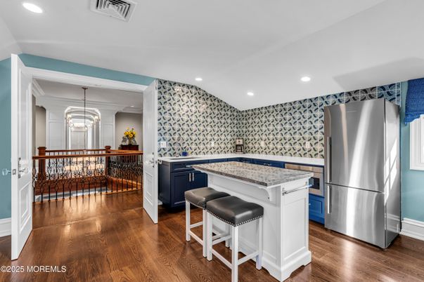 Chandelier, Dining room, Interior, Kitchen, Recessed Lighting, Wood Texture Flooring