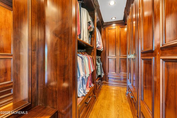 Interior, Recessed Lighting, Walk-in Closets, Wood Texture Flooring