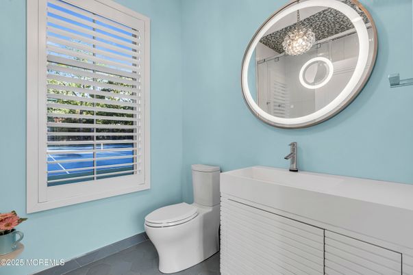 Bathroom, Interior, Pendant Lights