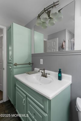 Bathroom, Interior, Wood Texture Flooring