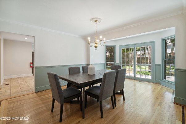 Chandelier, Dining room, Interior, Pendant Lights, Recessed Lighting, Wood Texture Flooring