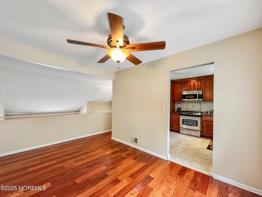 Empty room, Interior, Kitchen, Wood Texture Flooring