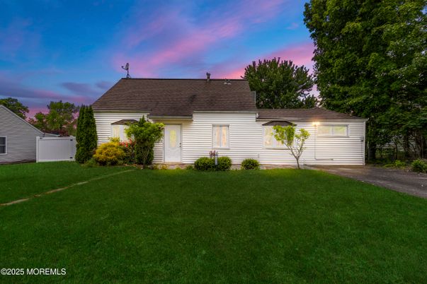 Backyard, Detached Garage, Exterior