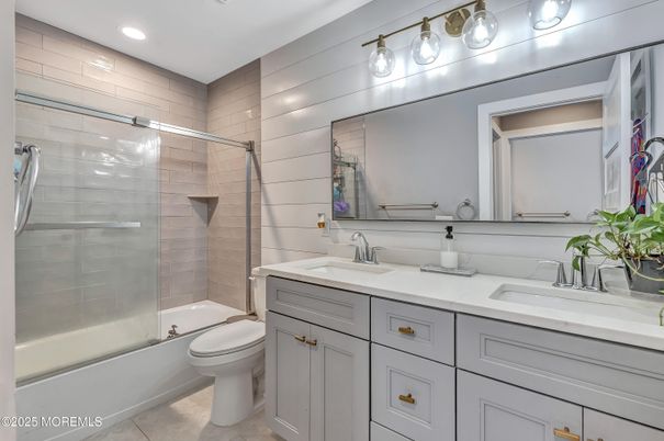 Bathroom, Dual Sink Vanities, Glass Shower, Interior, Recessed Lighting