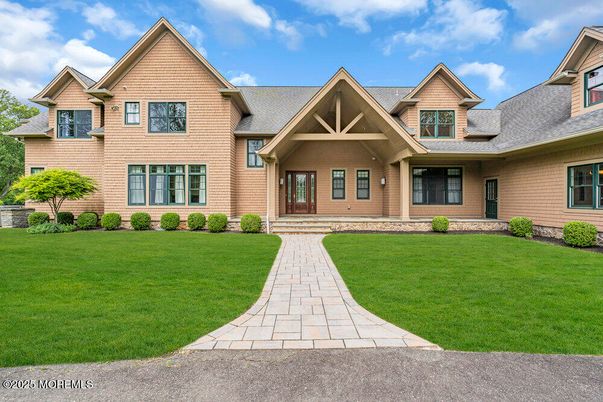 Exterior, Facade, Brick Traditional