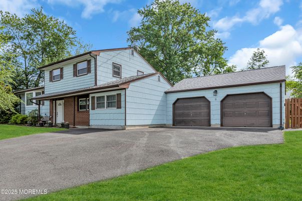Attached, Exterior, Facade, Brick Facade, Farmhouse