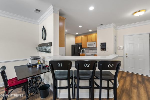 Dining room, Interior, Kitchen, Recessed Lighting, Wood Texture Flooring