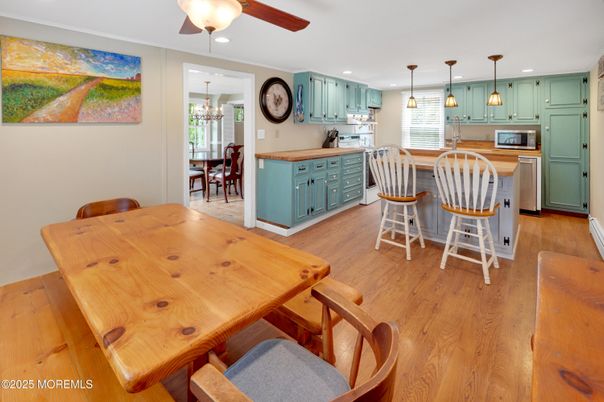 Dining room, Interior, Kitchen, Pendant Lights, Recessed Lighting, Wood Texture Flooring