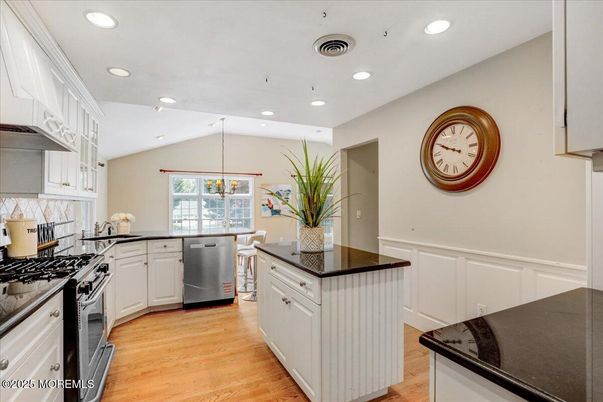 Interior, Kitchen, Pendant Lights, Recessed Lighting, Wood Texture Flooring
