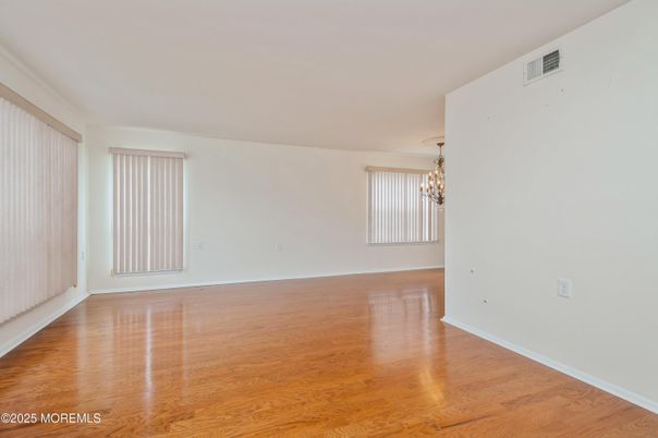 Chandelier, Empty room, Interior, Wood Texture Flooring