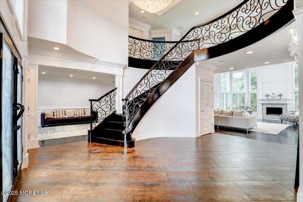 Chandelier, Fireplace, Interior, Recessed Lighting, Wood Texture Flooring