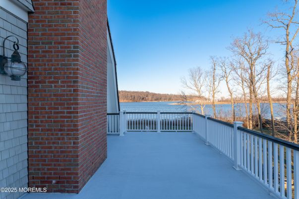 Exterior, Water