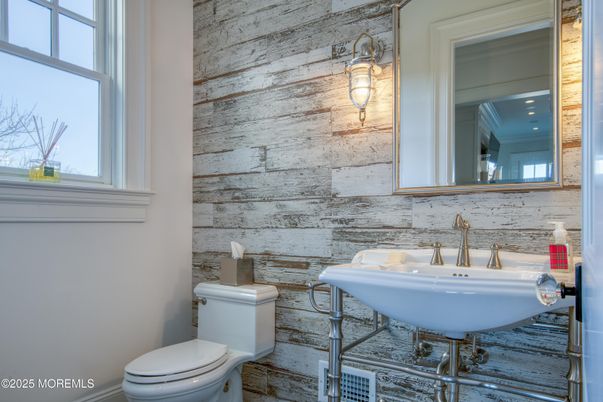 Bathroom, Interior, Stone Walls