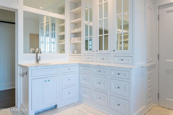 Bathroom, Dual Sink Vanities, Interior, Walk-in Closets