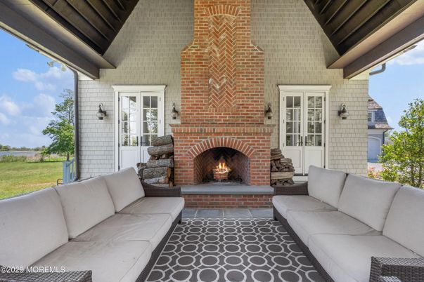 Exterior, Fireplace