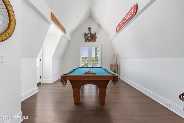 Billiard Table, Game Room, Interior, Wood Texture Flooring