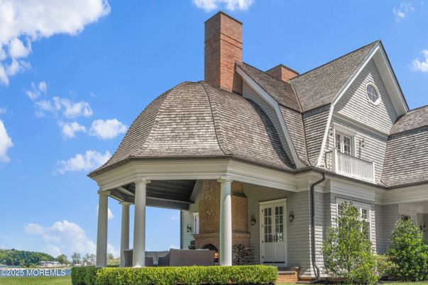 Exterior, Facade, Brick Facade, Queen Anne Victorian