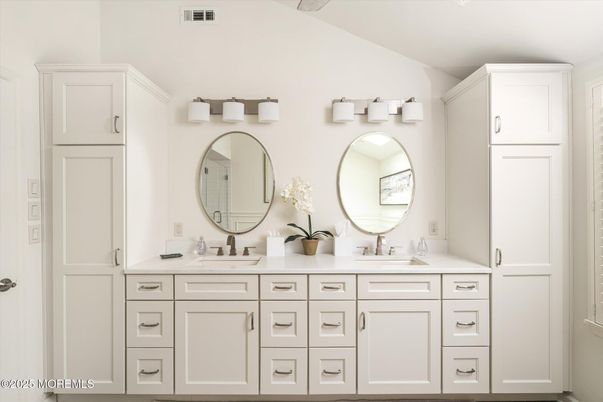 Bathroom, Dual Sink Vanities, Interior