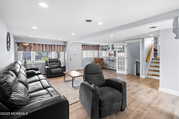 Interior, Living room, Recessed Lighting, Wood Texture Flooring